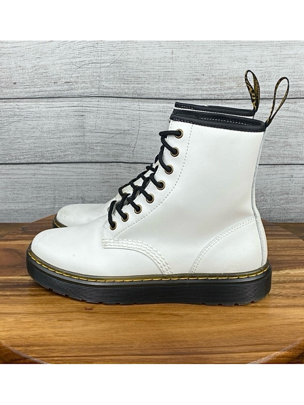 Dr Martens Zavala Combat Boots White Leather Lace Up Women’s Shoe Size 9